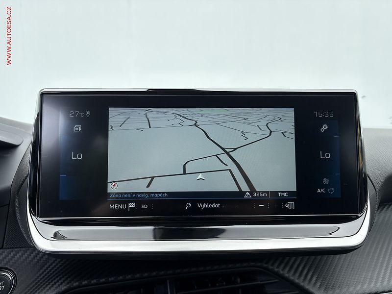 Peugeot 2008 (2022) 1.5 HDi, Allure, AT, LED - fotka 11 z 17