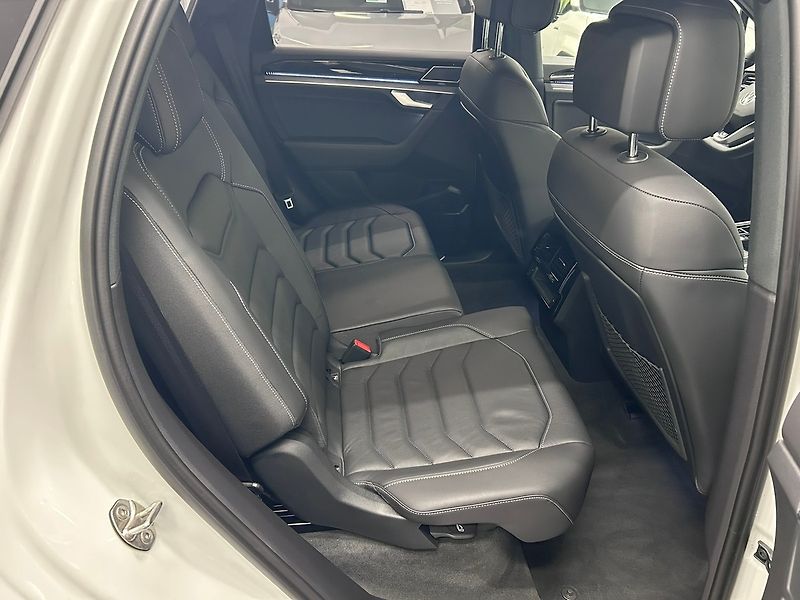 Volkswagen Touareg (2023) TDI 210kW facelift 2024 |Záruk - fotka 32 z 80