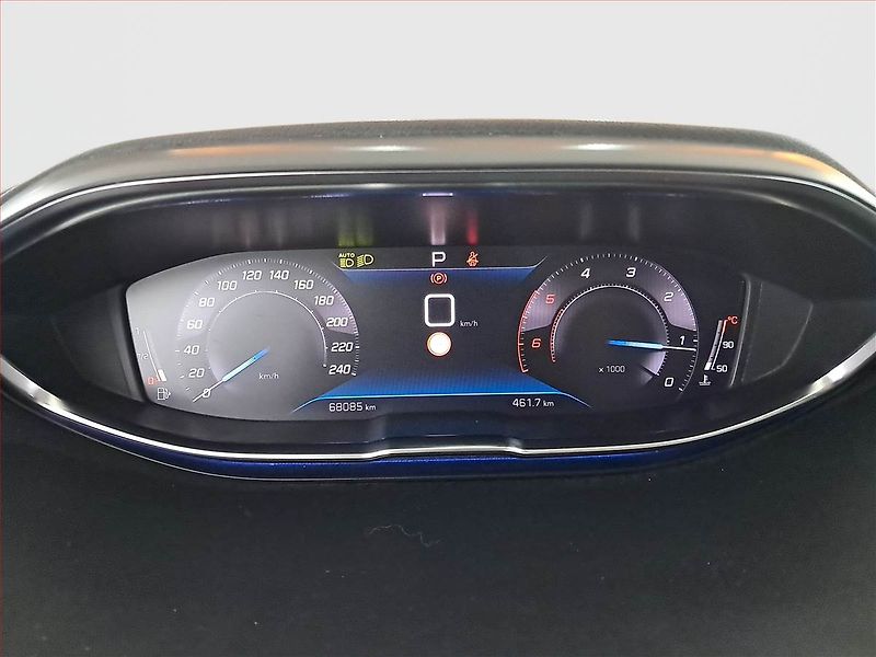 Peugeot 5008 (2021) 1.5 BlueHDi - fotka 11 z 24