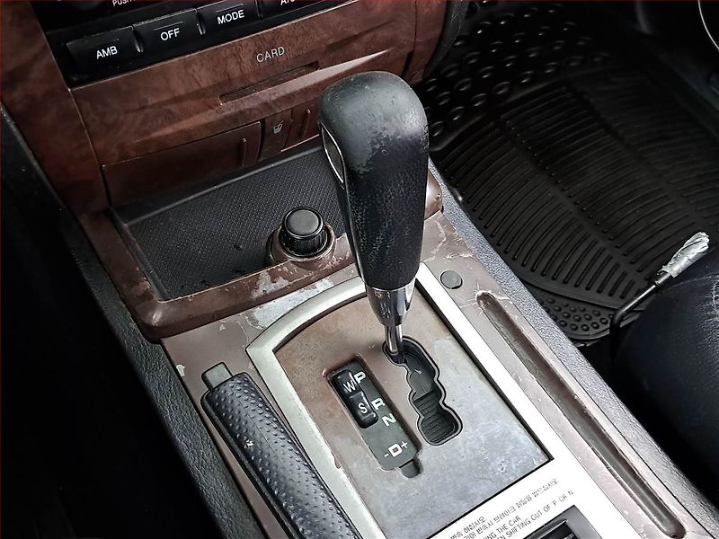 SsangYong Rexton (2005) 2.7 XDi, Automat, 7 míst - fotka 13 z 16