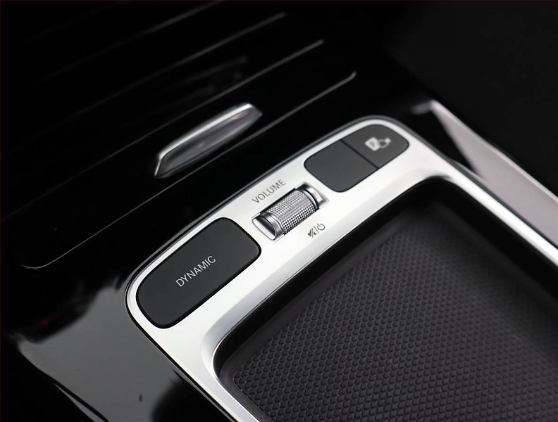 Mercedes-Benz Třídy A (2023) A 180 - fotka 19 z 20