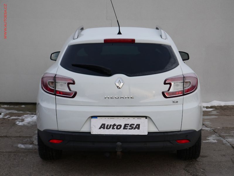 Renault Mégane (2014) 1.2 TCe, ČR, autoAC, temp - fotka 5 z 17