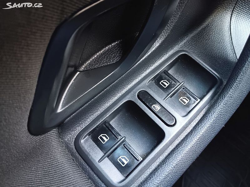 Škoda Fabia 1.4 TSI 132kW RS - fotka 18 z 28