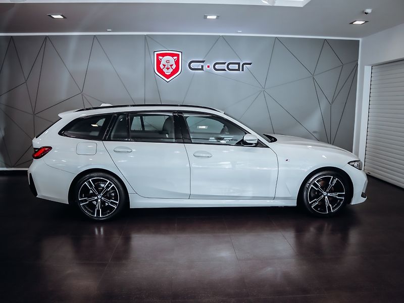 BMW Řada 3 320d xDrive Touring M-Paket - fotka 4 z 29