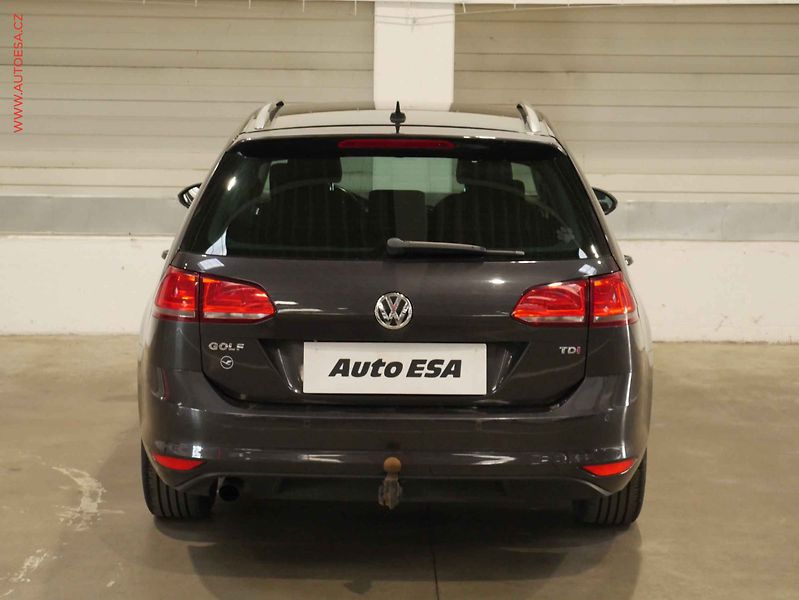 Volkswagen Golf (2016) 1.6 TDi, Lounge, DSG - fotka 5 z 19