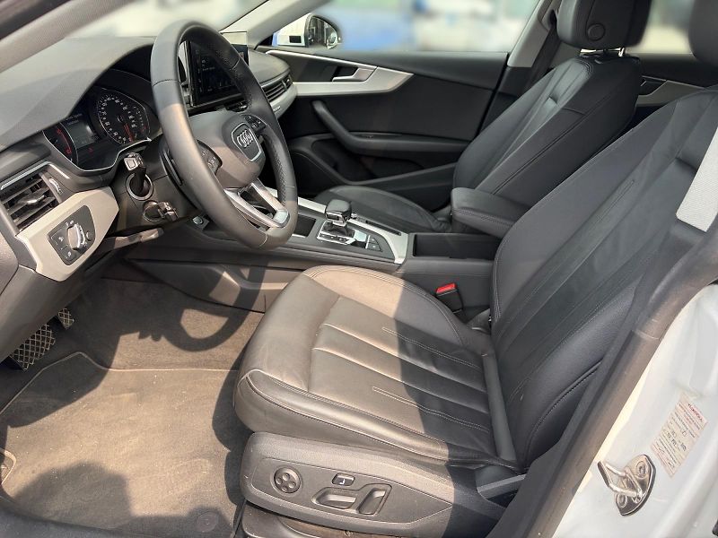 Audi A5 (2022) SPORTBACK 40 TDI 150kW QUATTRO - fotka 7 z 11