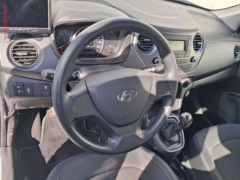 Hyundai i10 (2017) 1.0i, 1.maj,ČR, AC - fotka 12 z 17
