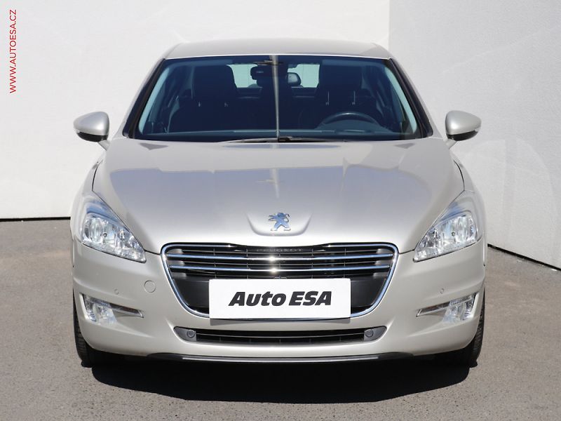Peugeot 508 (2014) 2.0 HDi, Allure, AT, LED, TZ - fotka 2 z 3