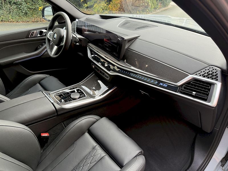 BMW X5 xDrive40d M-PRO Individ. Gar.+ - fotka 46 z 48