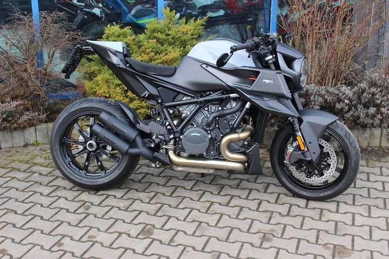 KTM 1290 Super Duke R (2024) BRABUS 2024 LTD EDICE - fotka 1 z 11