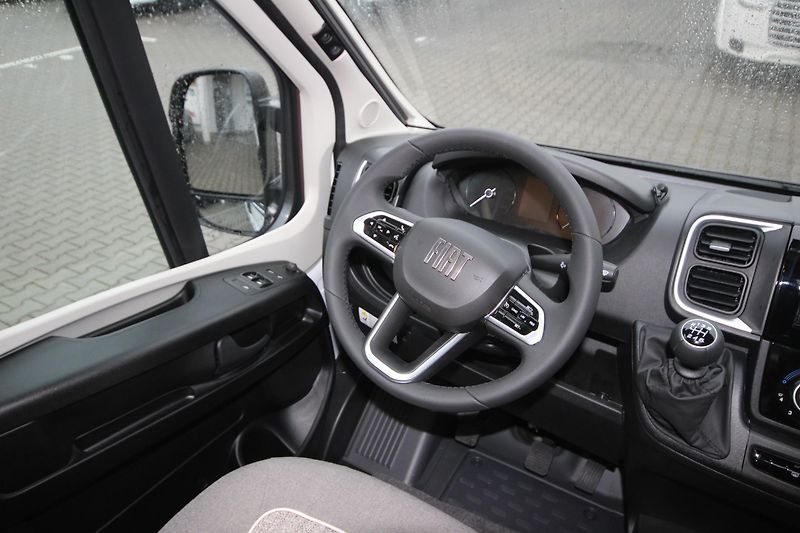 Malibu (2026) Van 640 LE R výprodej  - fotka 15 z 48