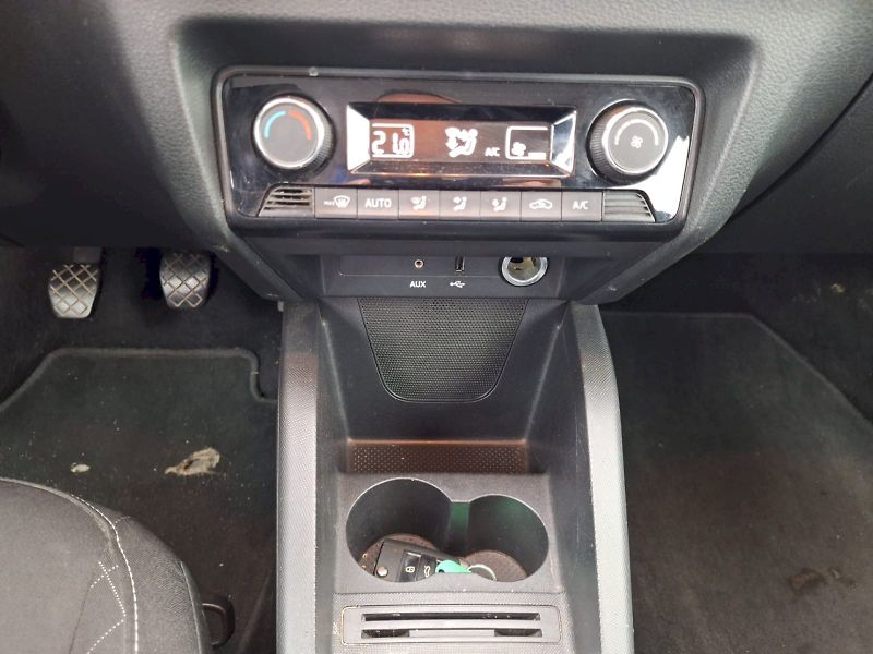 Škoda Fabia (2018) 1.0 TSI / 81 kW / 6MP / STYLE - fotka 14 z 30