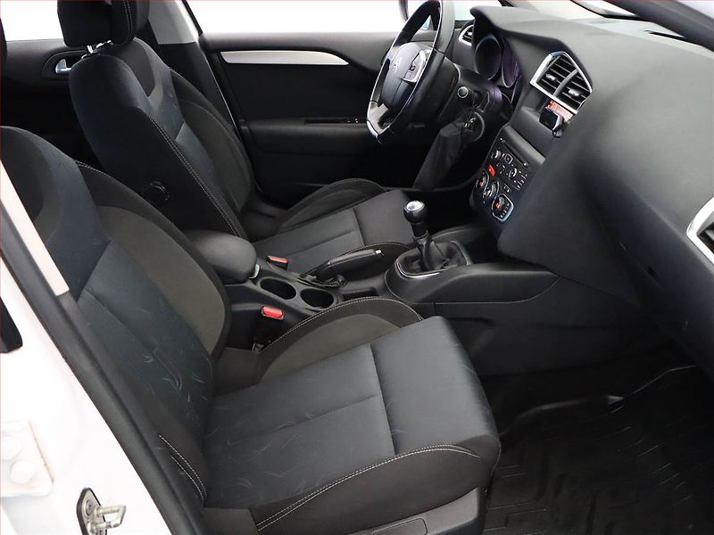 Citroën C4 (2014) 1.6 HDi, Serv.kniha, po STK - fotka 7 z 11