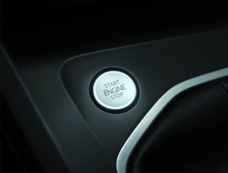 Volkswagen Golf (2021) Life 1.5 TSI, ČR,1.maj - fotka 18 z 21
