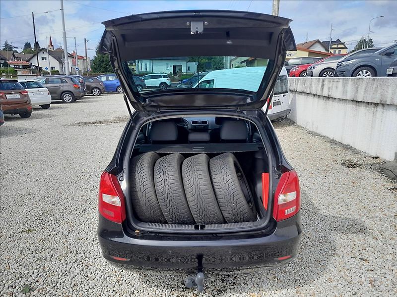 Škoda Fabia II 1.2 i 51kW KOMBI - fotka 23 z 53