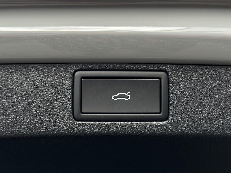 Škoda Scala 1.0TSi DSG 116PS LED V.Cockpit - fotka 42 z 46