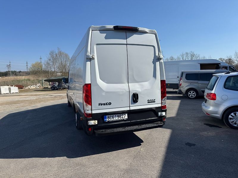 Iveco Daily (2019) 35S16 2.3 115 Kw - fotka 6 z 22