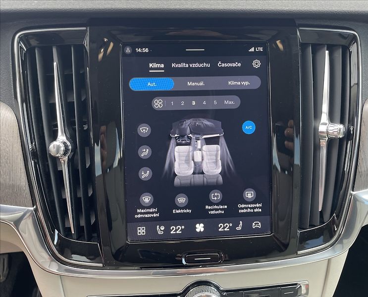 Volvo V90 2,0 i,145kW,MHEV core,STK 7/28 - fotka 20 z 28