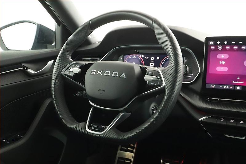 Škoda Octavia (2025) Sportline 2.0 TDI - fotka 8 z 19