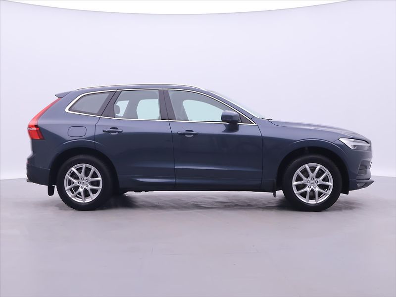 Volvo XC60 2,0 145 kW D4 AWD Momentum - fotka 8 z 31