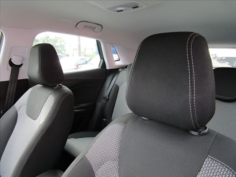 Opel Grandland 1.5CDTi 96kW AT8, aut. klima, - fotka 15 z 41