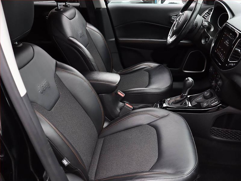 Jeep Compass (2019) 2.0 MultiJet, 4X4, Automat - fotka 7 z 20