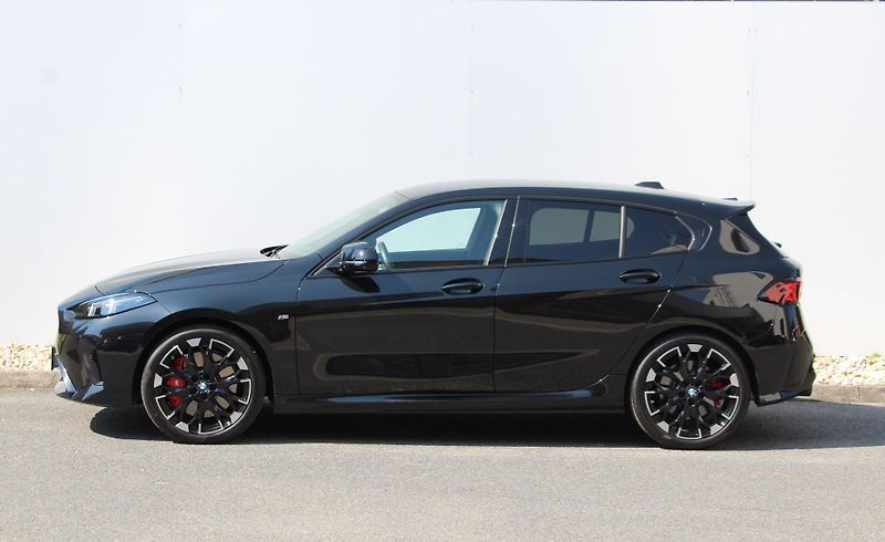 BMW Řada 1 M135 xDrive - fotka 9 z 23
