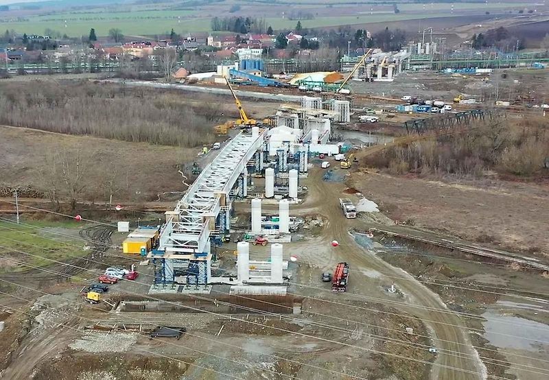 Stavba D1 Říkovice-Přerov, únor 2024. Pohled z výšky.