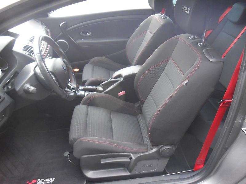 Renault Mégane R.S.-195KW,NAVI,TOP!!! - fotka 26 z 41