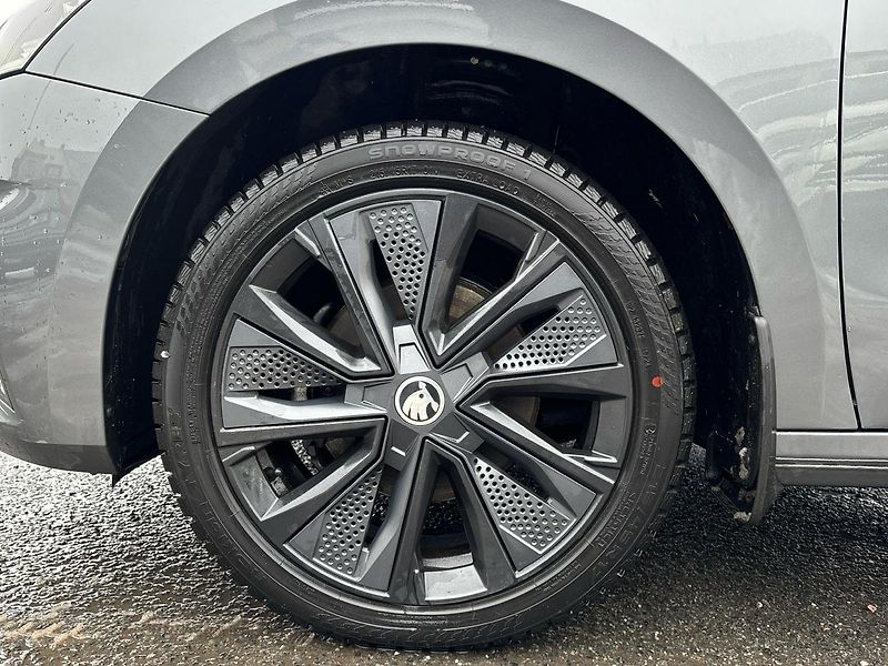 Škoda Fabia (2023)  1.5 TSI 110kW Style DSG - fotka 8 z 22
