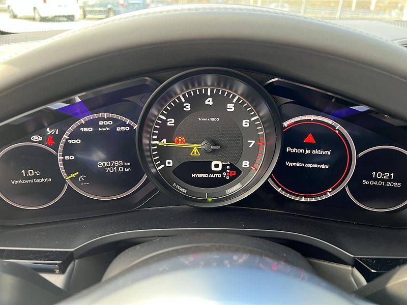 Porsche Cayenne (2018) 3.0i*V6*250KW*E-Hybrid - fotka 19 z 40
