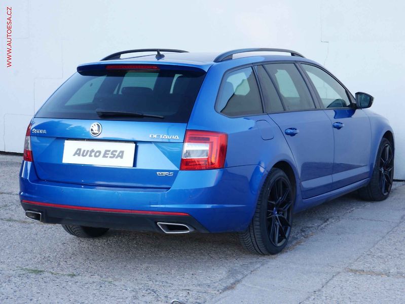 Škoda Octavia (2015) 2.0 TDi, RS Challange, DSG - fotka 6 z 20