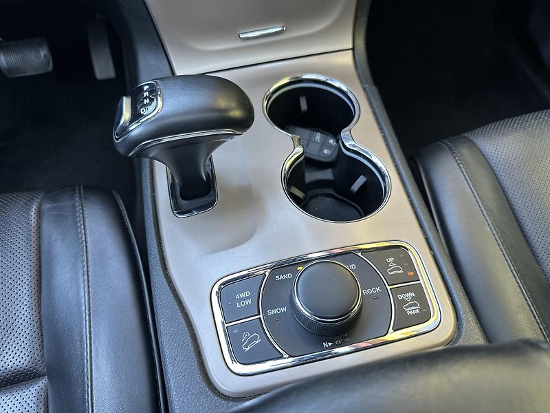 Jeep Grand Cherokee (2015) 3.0CRD/184KW *SUMMIT* H&K *TZ - fotka 22 z 46