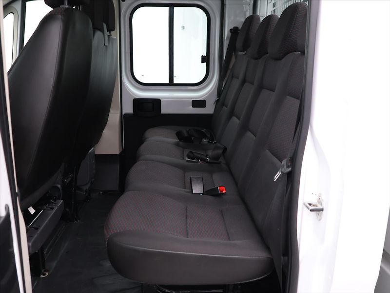 Citroën Jumper 2,2 HDi 7 Míst DPH Tažné 1.Maj - fotka 12 z 25