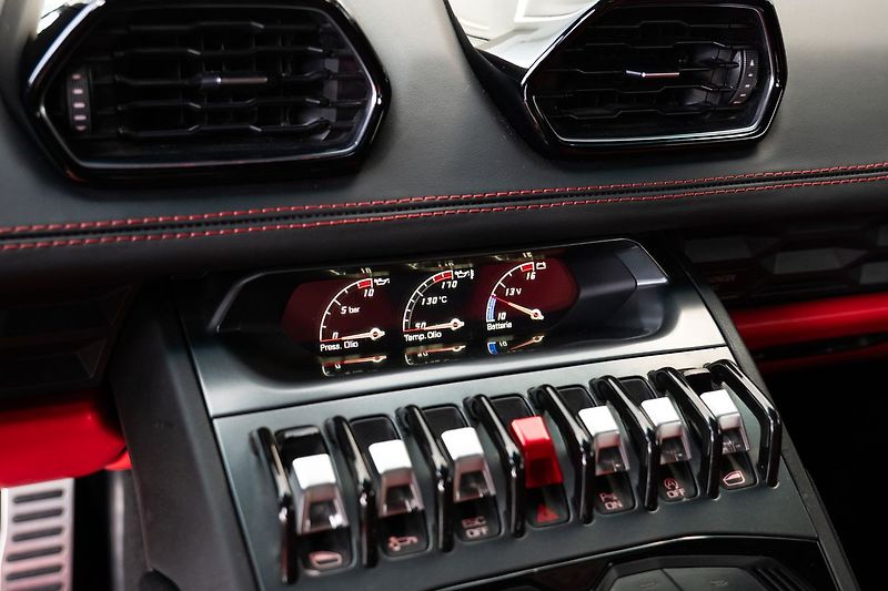 Lamborghini Huracán LP 610-4 - fotka 9 z 17