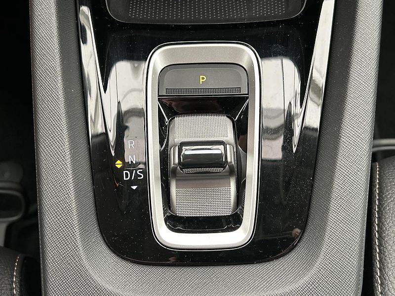 Škoda Octavia 2.0 TDI Top selection - fotka 15 z 26