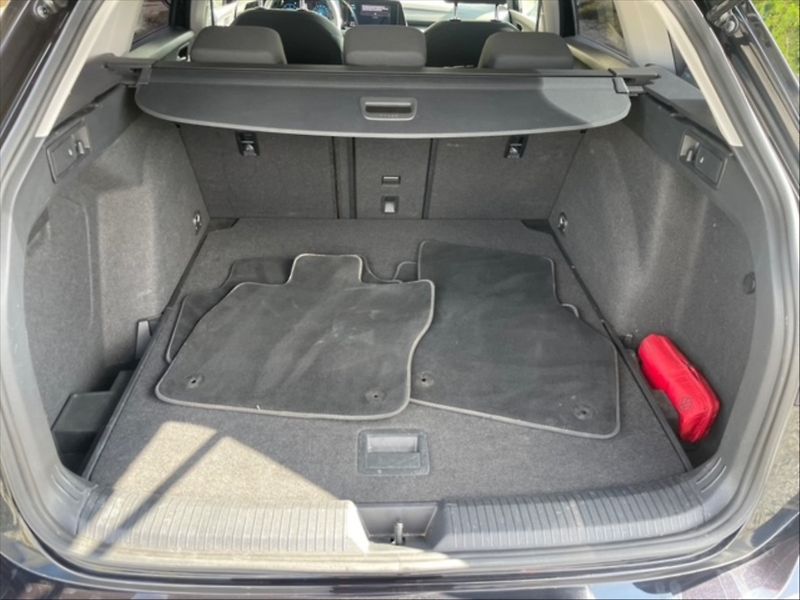 Volkswagen Golf 2,0 TDI 110 Style AT - fotka 6 z 11