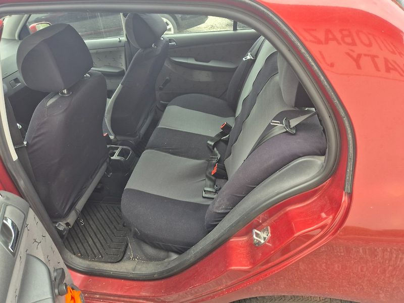 Škoda Fabia (2003) 1.2 i Tažné zařízení - fotka 13 z 19