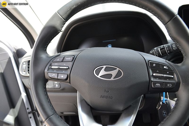 Hyundai i30 WG 1,5I MT SMART FAMILY NAVI - fotka 18 z 43
