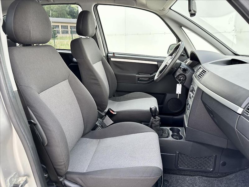 Opel Meriva 1,6 i CNG Klima Alu - fotka 28 z 30