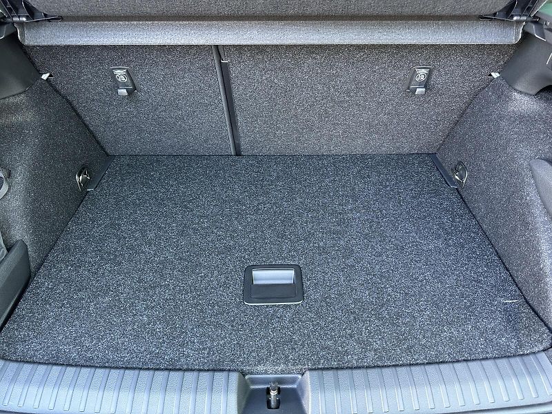 Škoda Kamiq 1.5TSi DSG Monte Carlo 150PS M - fotka 45 z 46