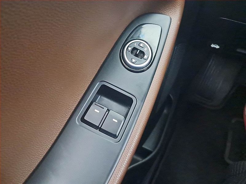 Hyundai i20 (2016) 1.2, ČR,1.maj, Serv.kniha - fotka 14 z 14
