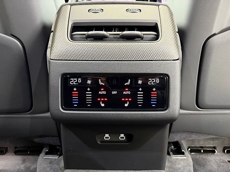 Audi Q7 TDI 220 kW QUATTRO S-LINE, WEB - fotka 34 z 39