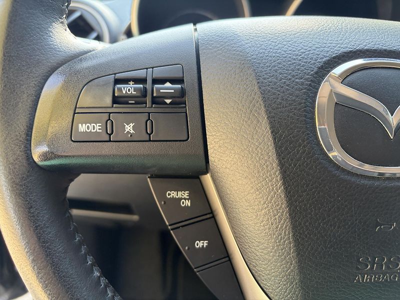 Mazda 3 1.6 Active Plus - fotka 28 z 28