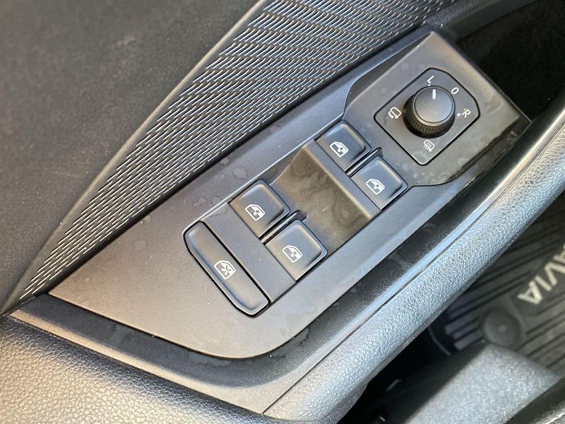 Škoda Octavia (2022) Combi 2.0 TDI DSG Style - fotka 22 z 35