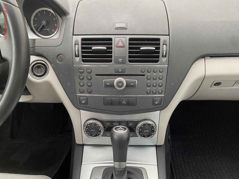 Mercedes-Benz Třídy C (2009) 1.6 K C180, Avantgarde, AT - fotka 12 z 16