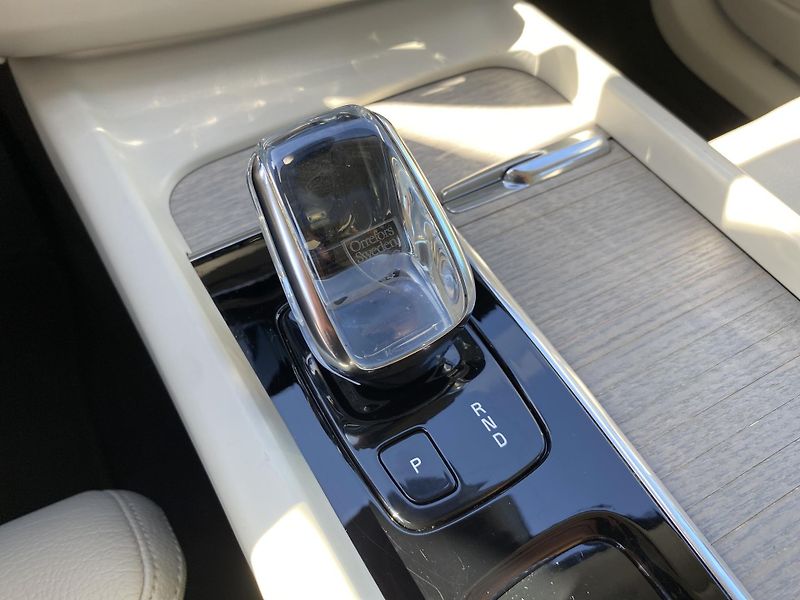 Volvo XC60 - fotka 25 z 27