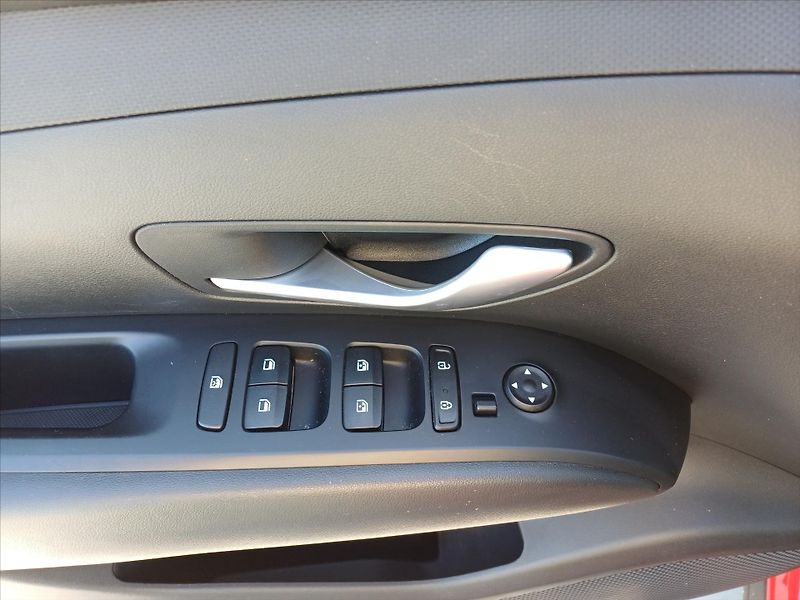 Hyundai Tucson 1,6   1.6 T-GDI 110Kw Start 4x - fotka 13 z 29