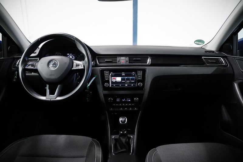 Škoda Rapid - fotka 5 z 6