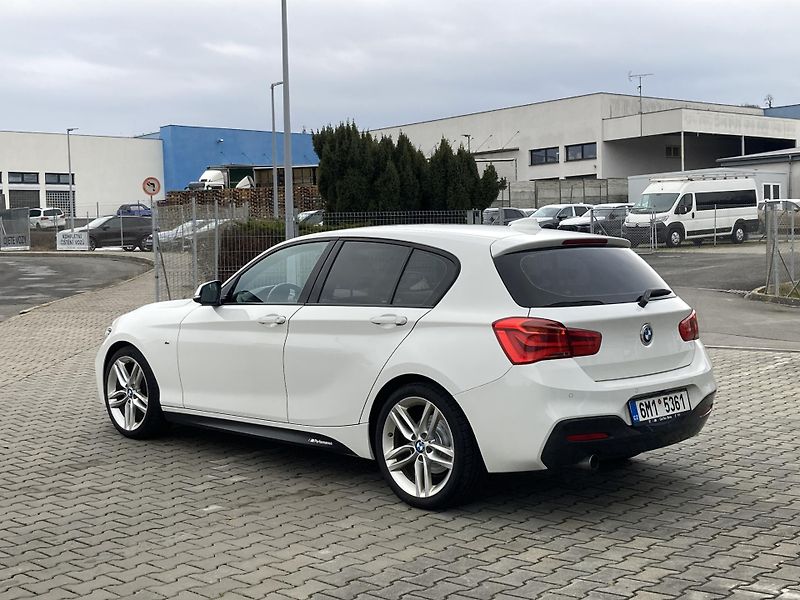 BMW Řada 1 (2016) 118d xDrive, M paket, serviska - fotka 3 z 35